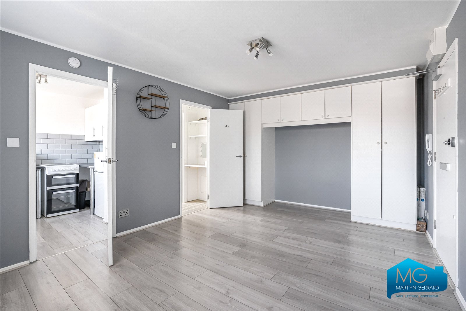 Apartment to rent - Martyn Gerrard