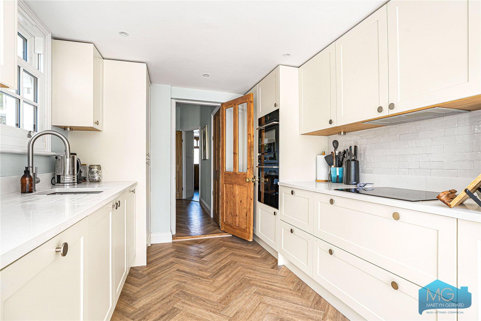 4 bedroom Terraced House for sale - Martyn Gerrard