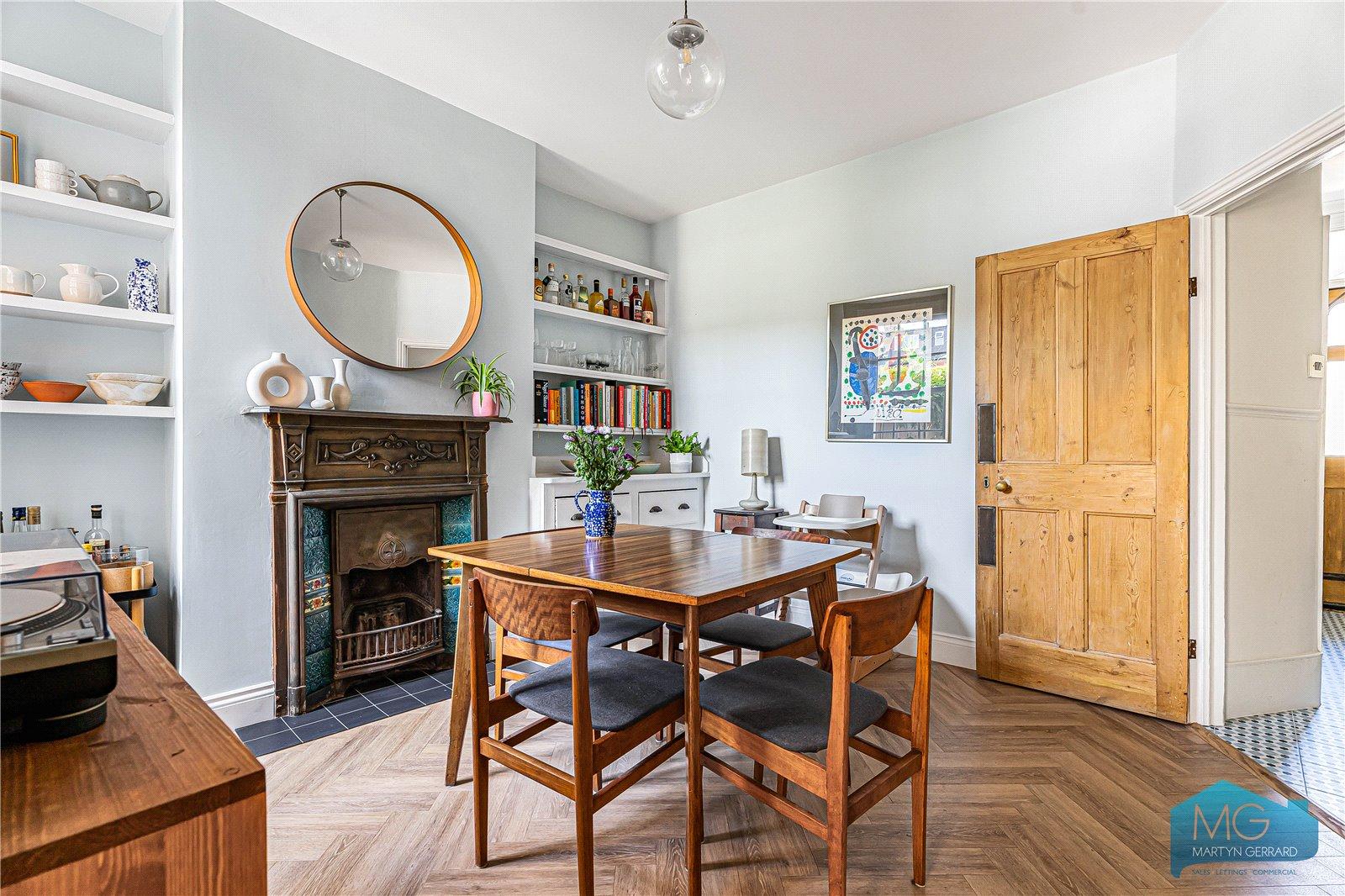 4 bedroom Terraced House for sale - Martyn Gerrard