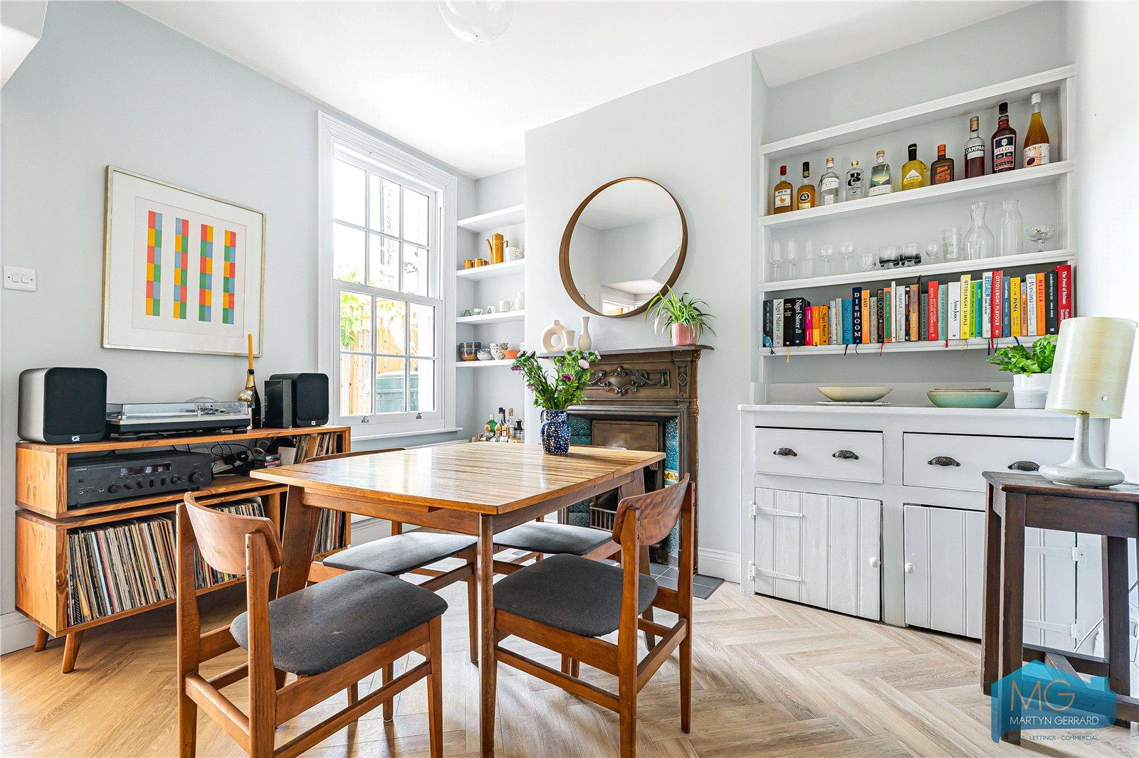 4 bedroom Terraced House for sale - Martyn Gerrard
