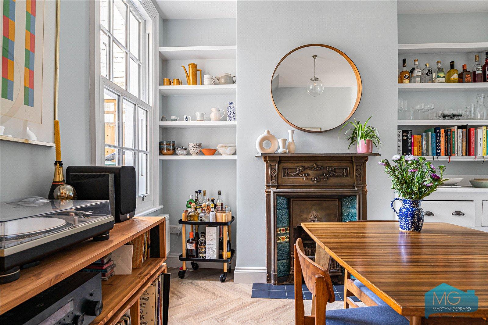 4 bedroom Terraced House for sale - Martyn Gerrard