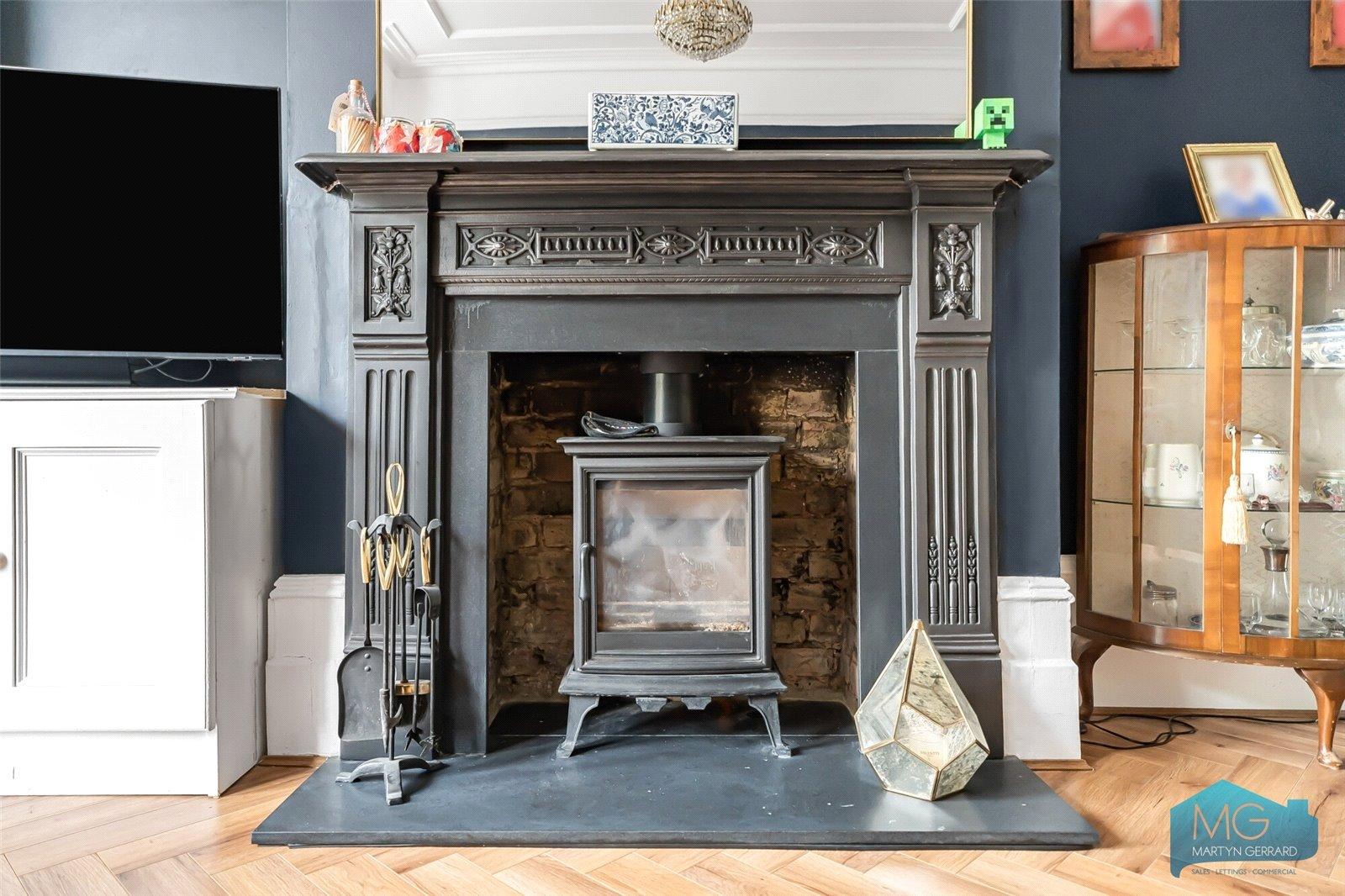 5 bedroom Terraced House for sale - Martyn Gerrard
