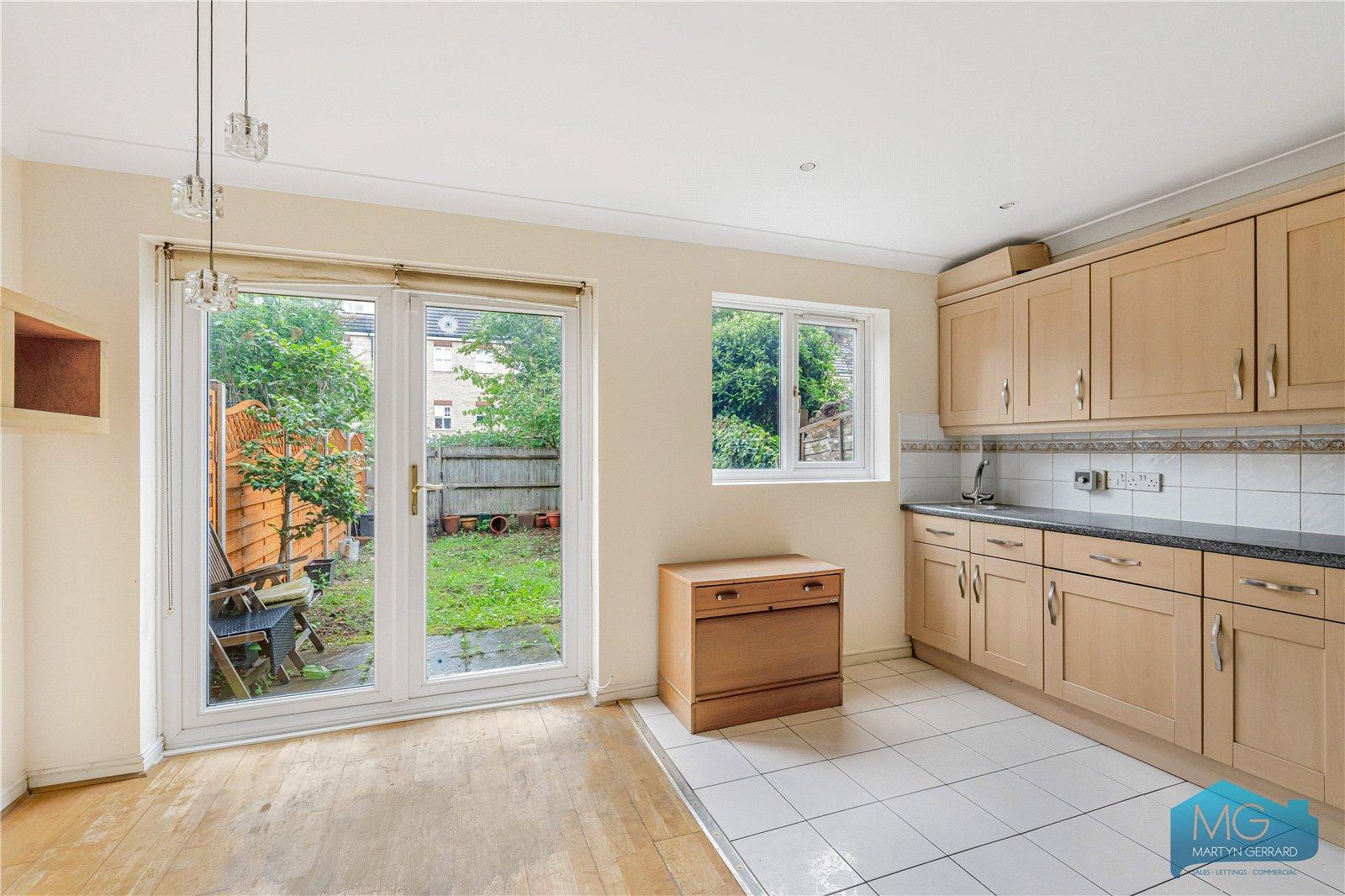 4 bedroom House for sale - Martyn Gerrard