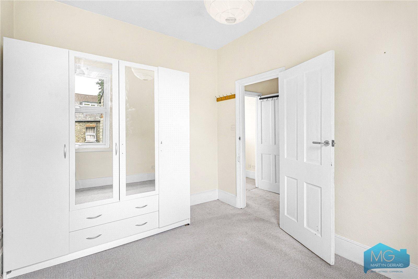 2 bedroom Terraced House to rent - Martyn Gerrard