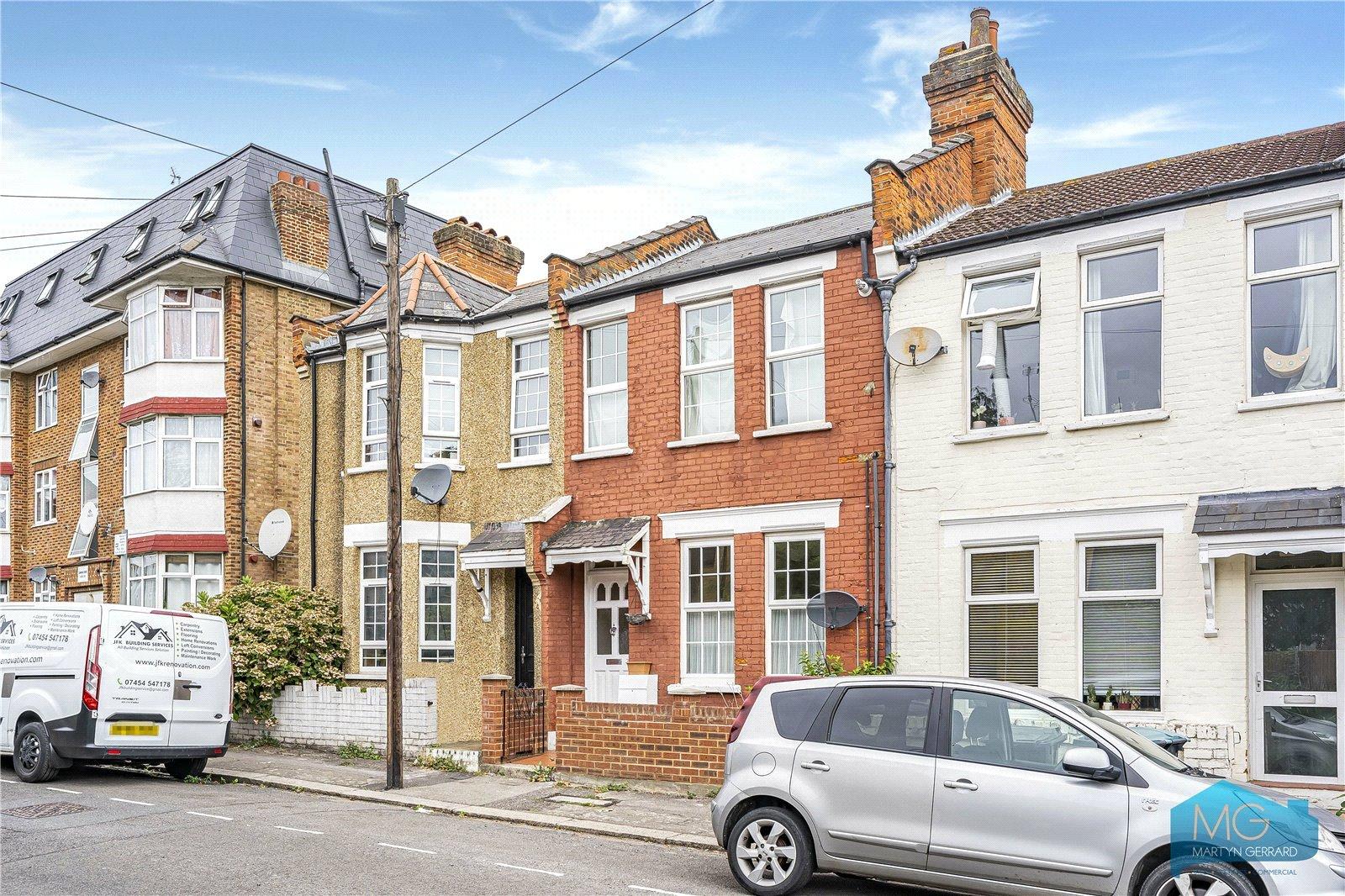 2 bedroom Terraced House to rent - Martyn Gerrard