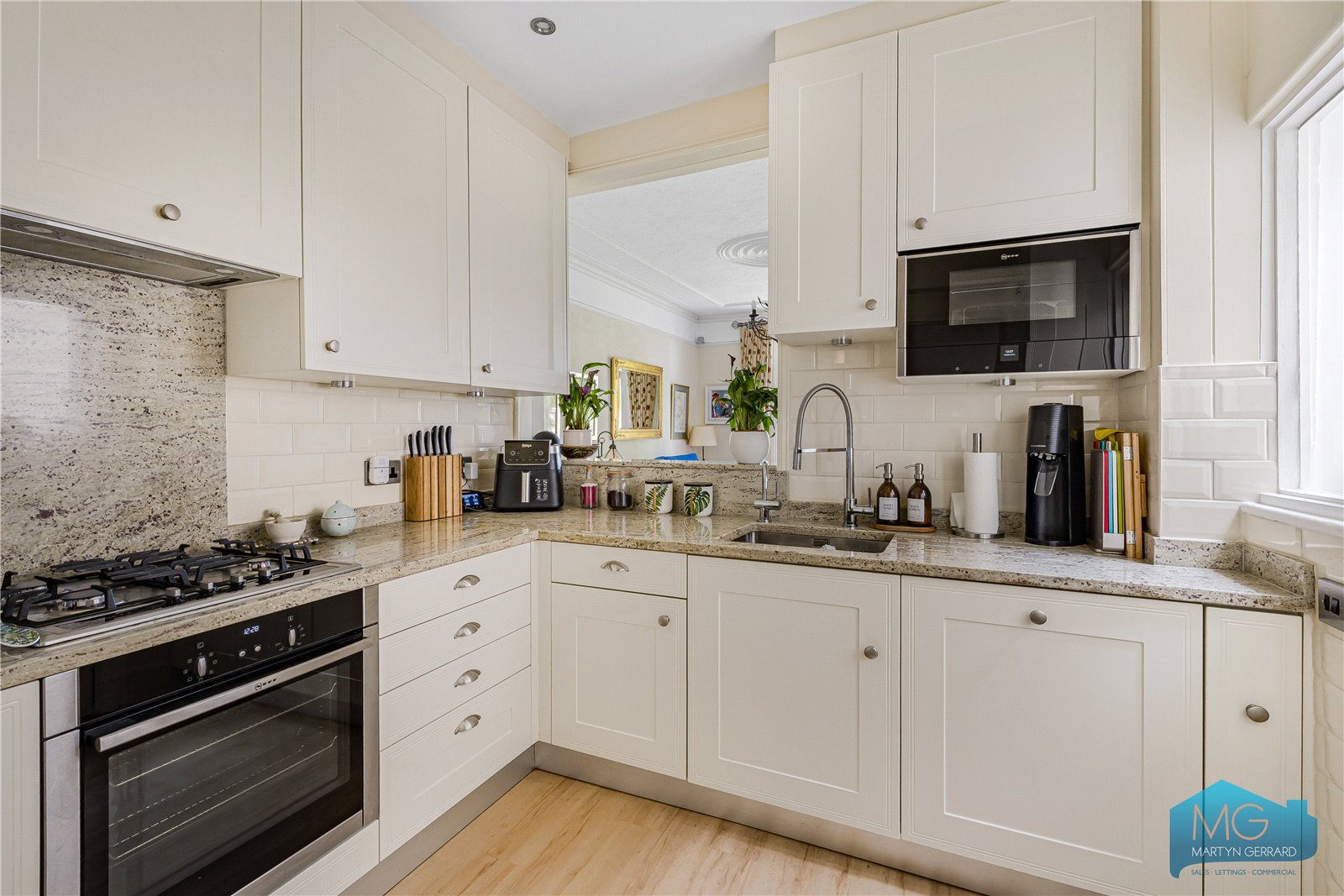 3 bedroom Terraced House for sale - Martyn Gerrard