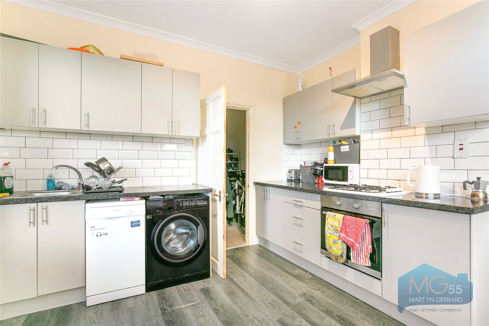 Avenue Mews, Muswell Hill, London, N10+  - Martyn Gerrard