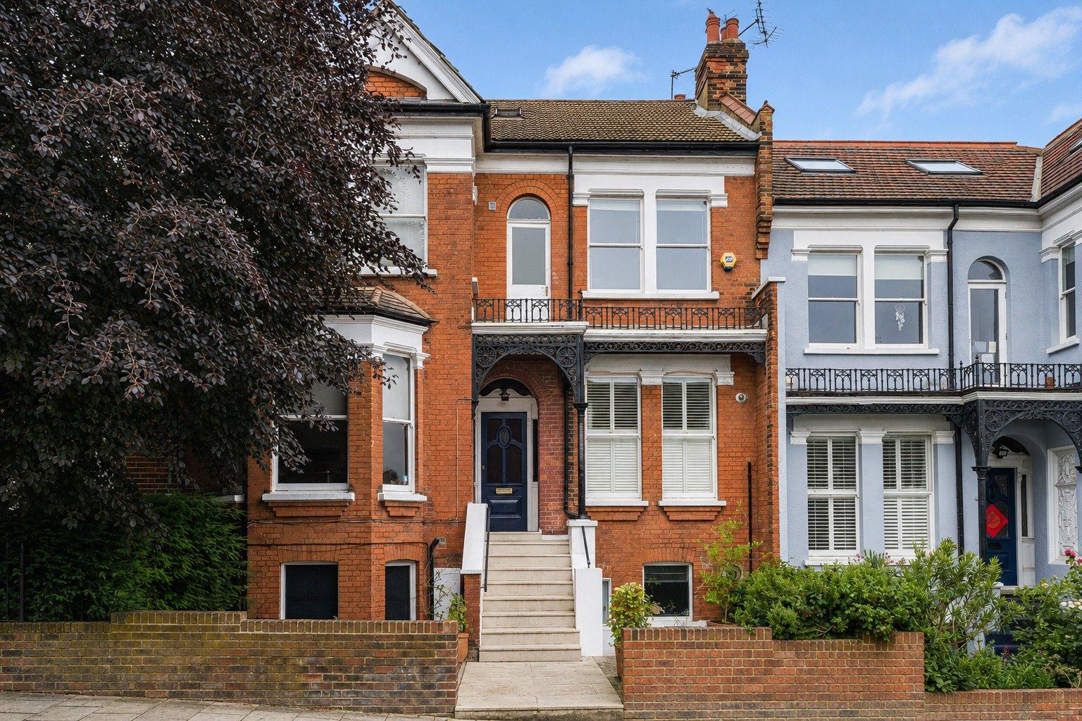Muswell Road, London, N10+  - Martyn Gerrard