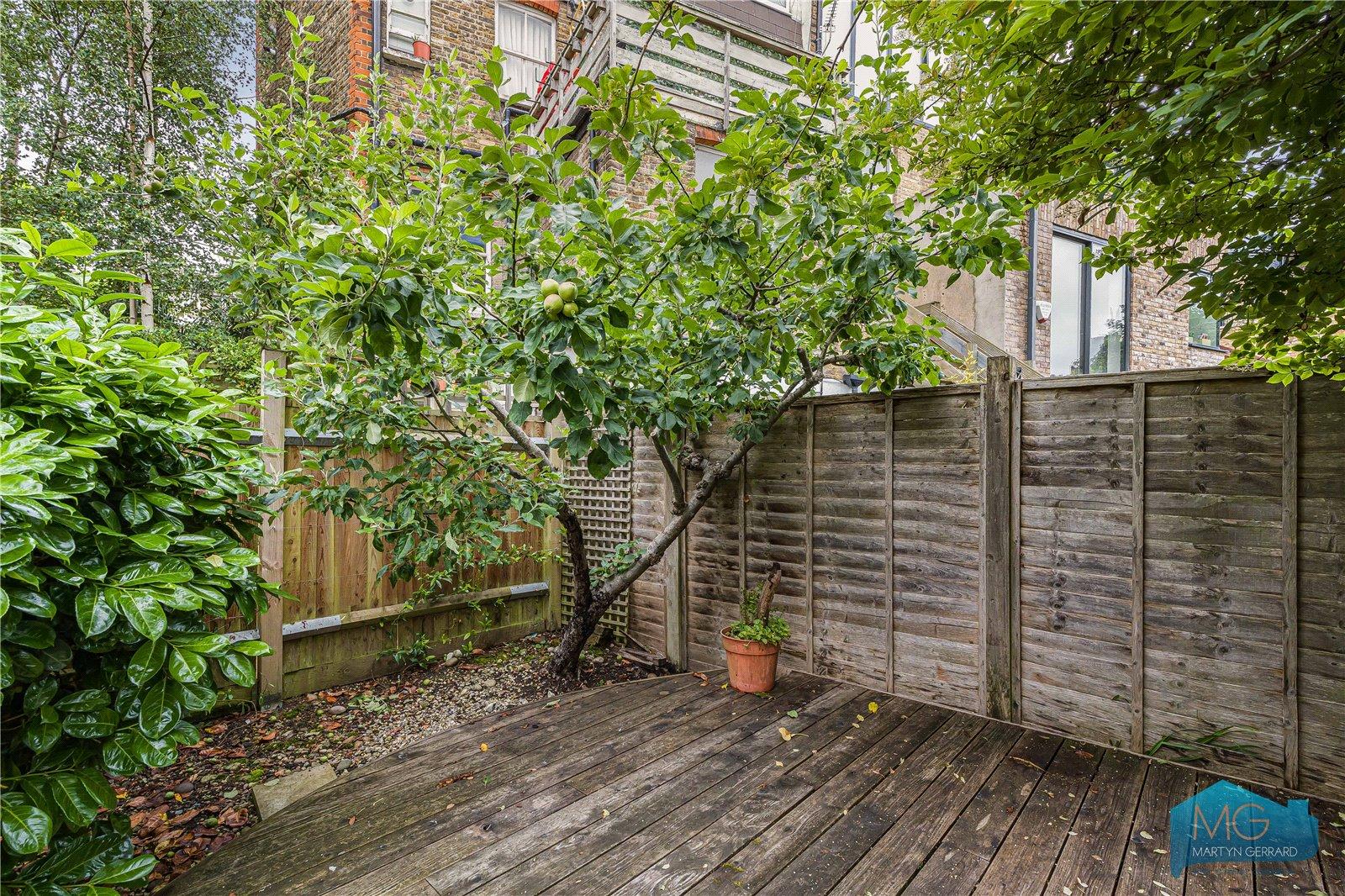 2 bedroom Apartment for sale - Martyn Gerrard