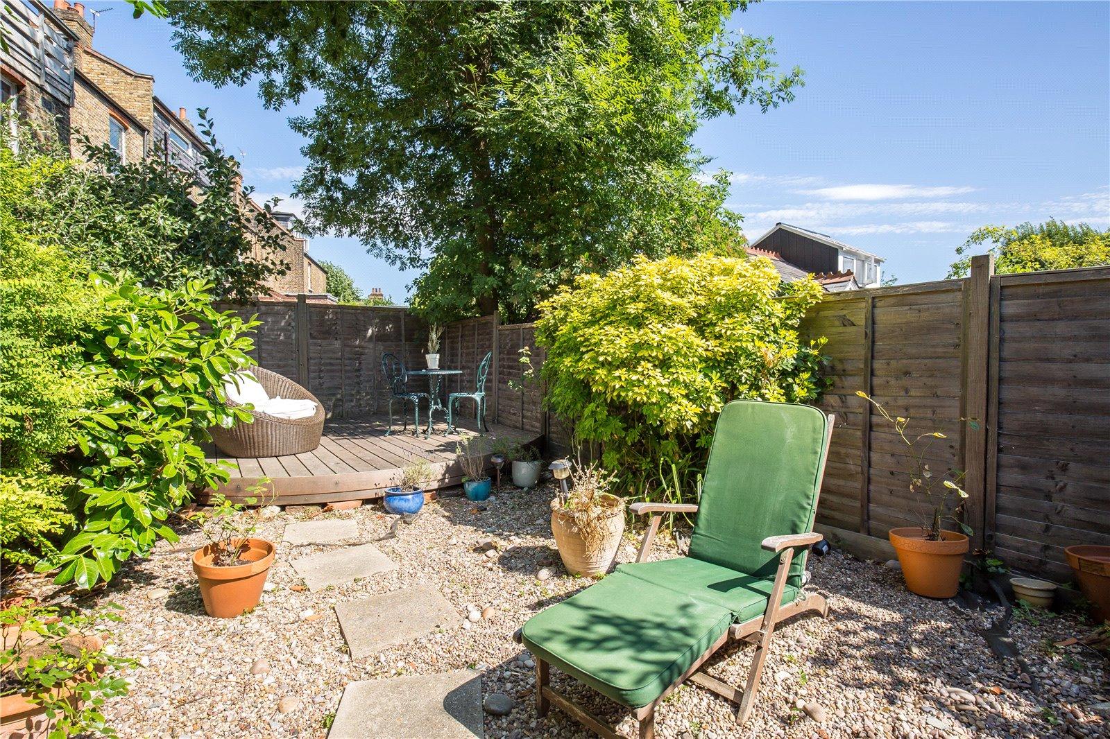 2 bedroom Apartment for sale - Martyn Gerrard