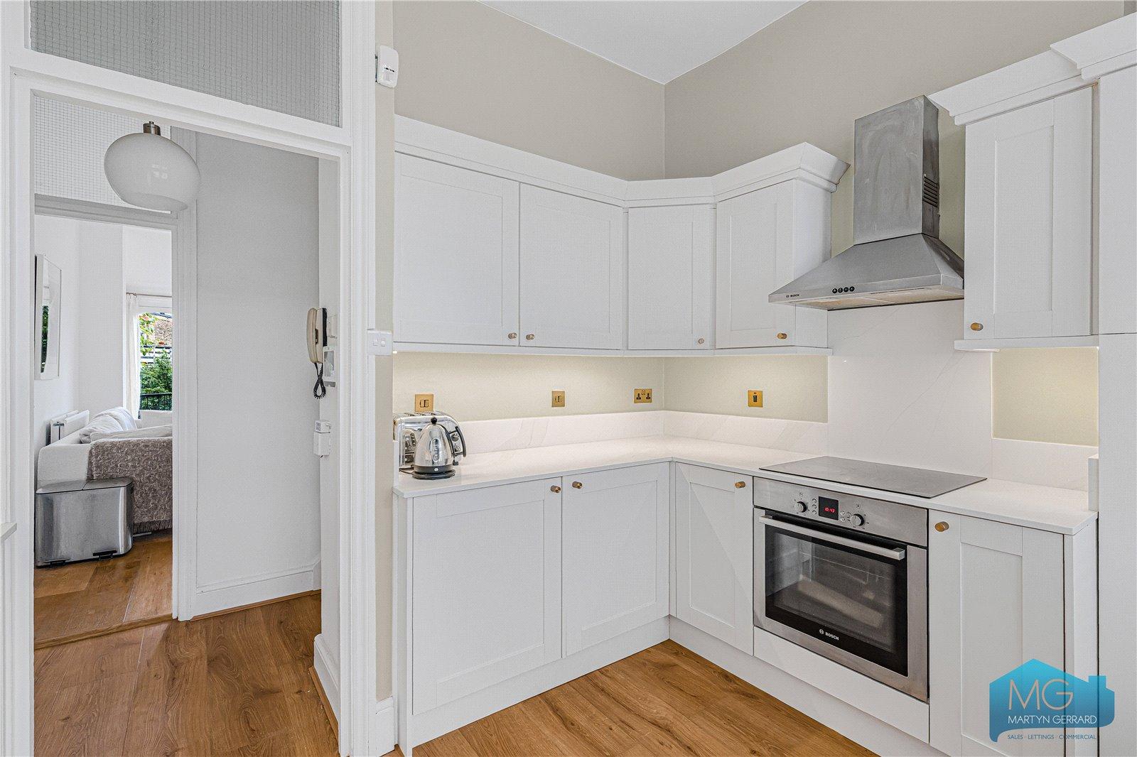 2 bedroom Apartment for sale - Martyn Gerrard