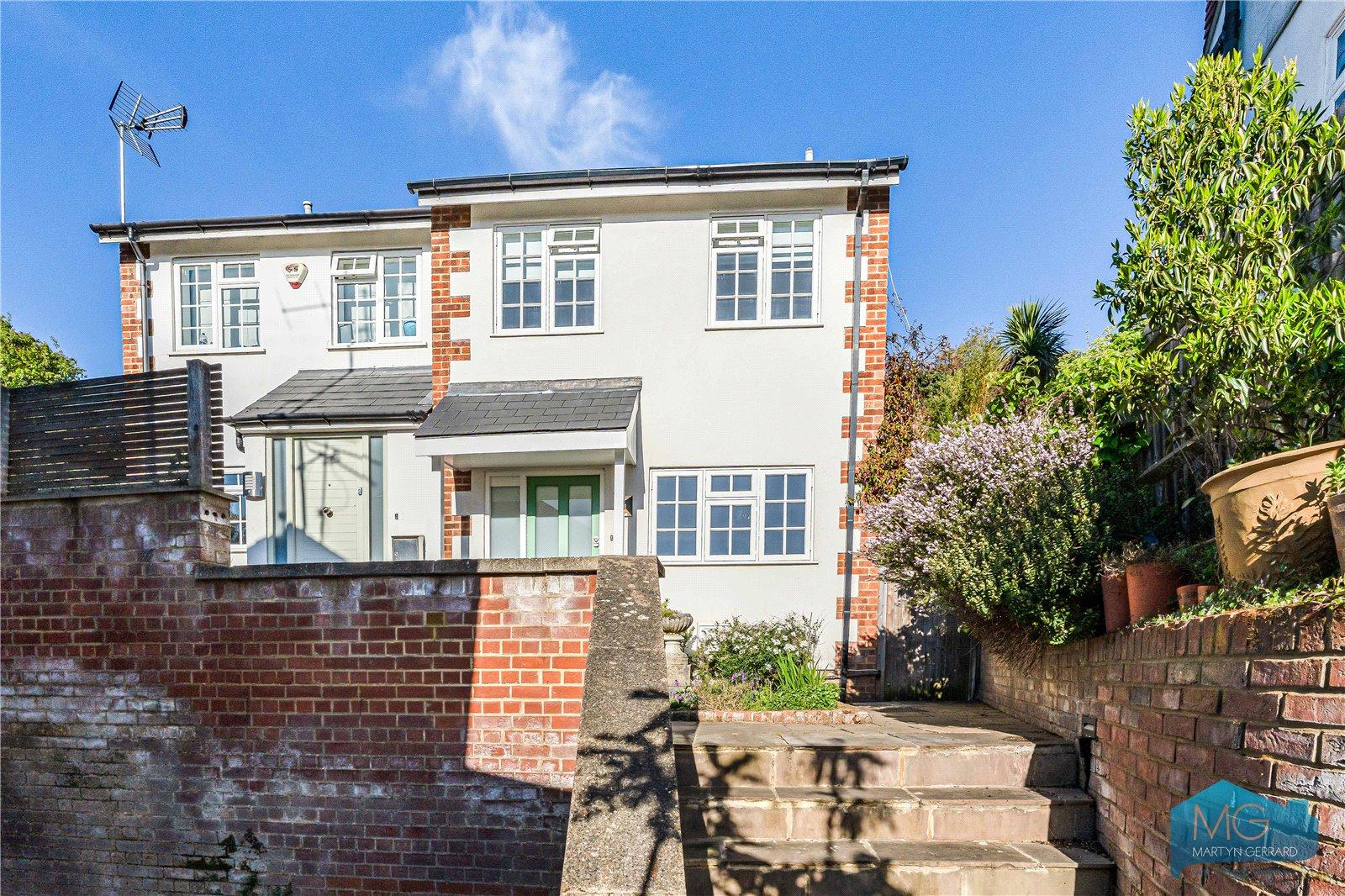 2 bedroom Semi-Detached House for sale - Martyn Gerrard