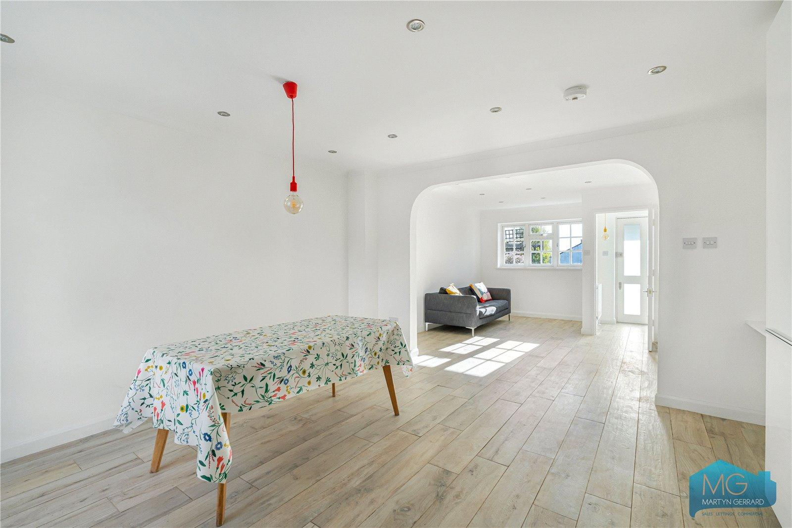 Muswell Hill Place, London, N10+  - Martyn Gerrard