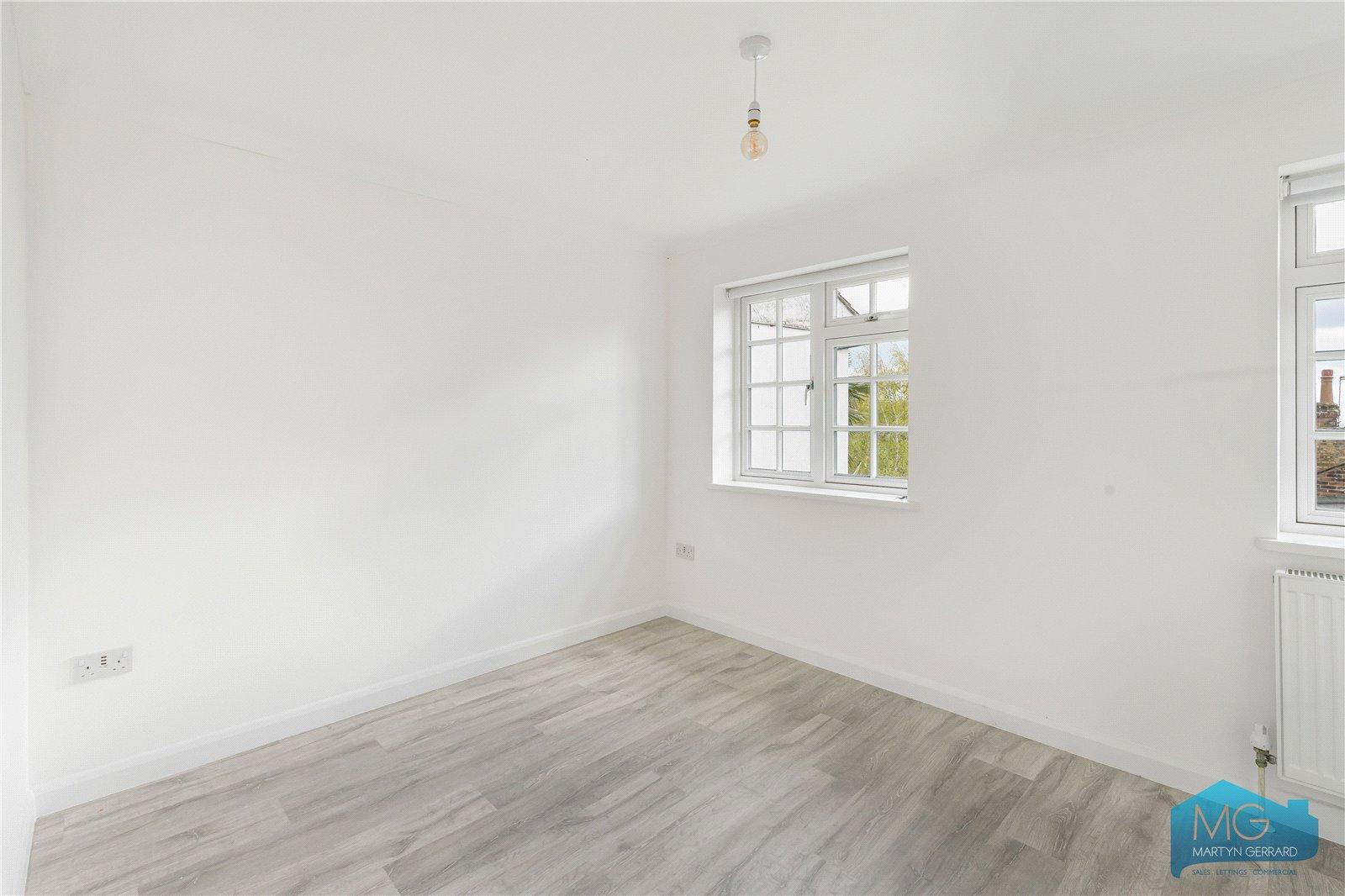2 bedroom Semi-Detached House for sale - Martyn Gerrard