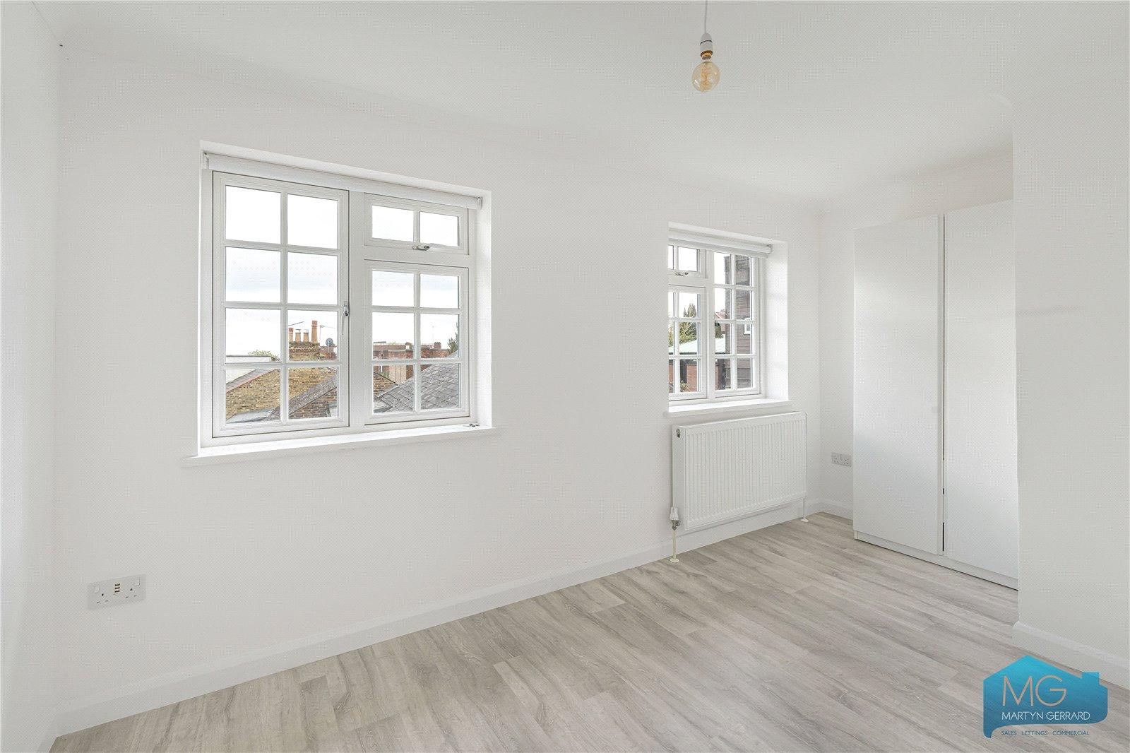 2 bedroom Semi-Detached House for sale - Martyn Gerrard
