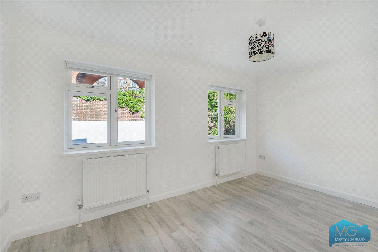 2 bedroom Semi-Detached House for sale - Martyn Gerrard