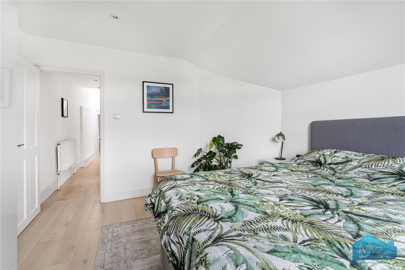 3 bedroom Apartment for sale - Martyn Gerrard