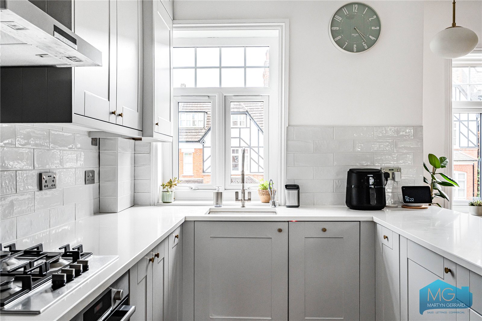 3 bedroom Apartment for sale - Martyn Gerrard