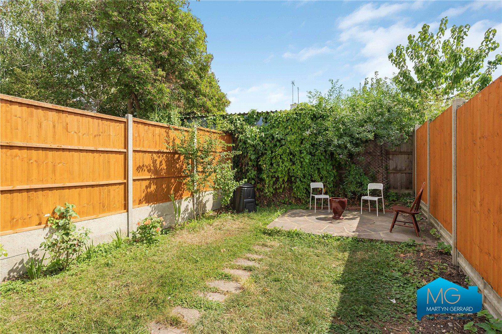 4 bedroom Terraced House to rent - Martyn Gerrard