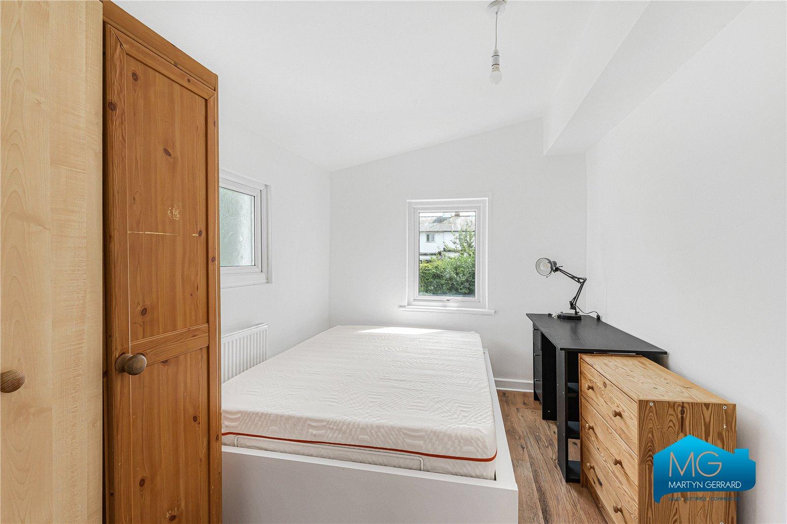4 bedroom Terraced House to rent - Martyn Gerrard