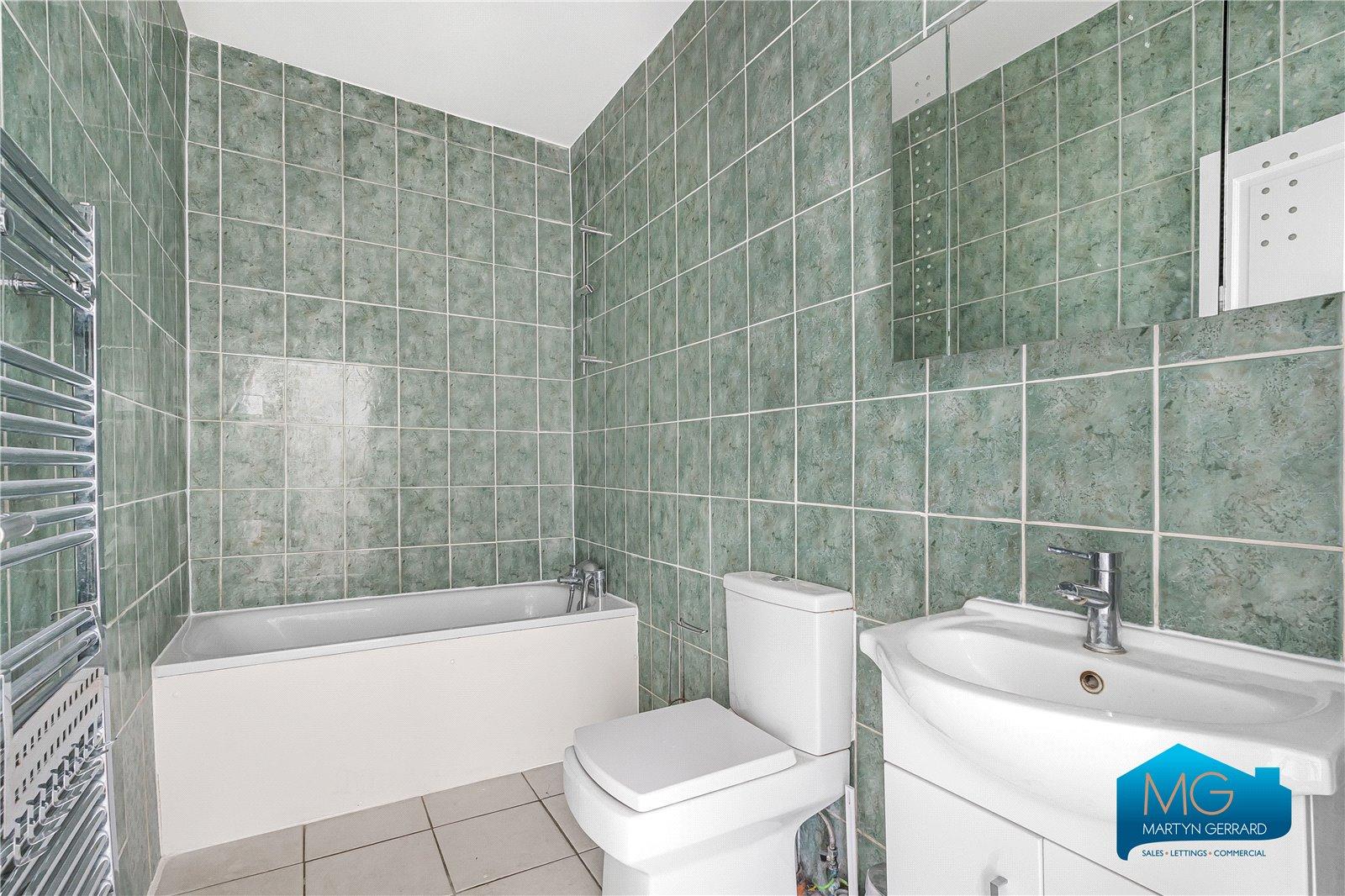 4 bedroom Terraced House to rent - Martyn Gerrard