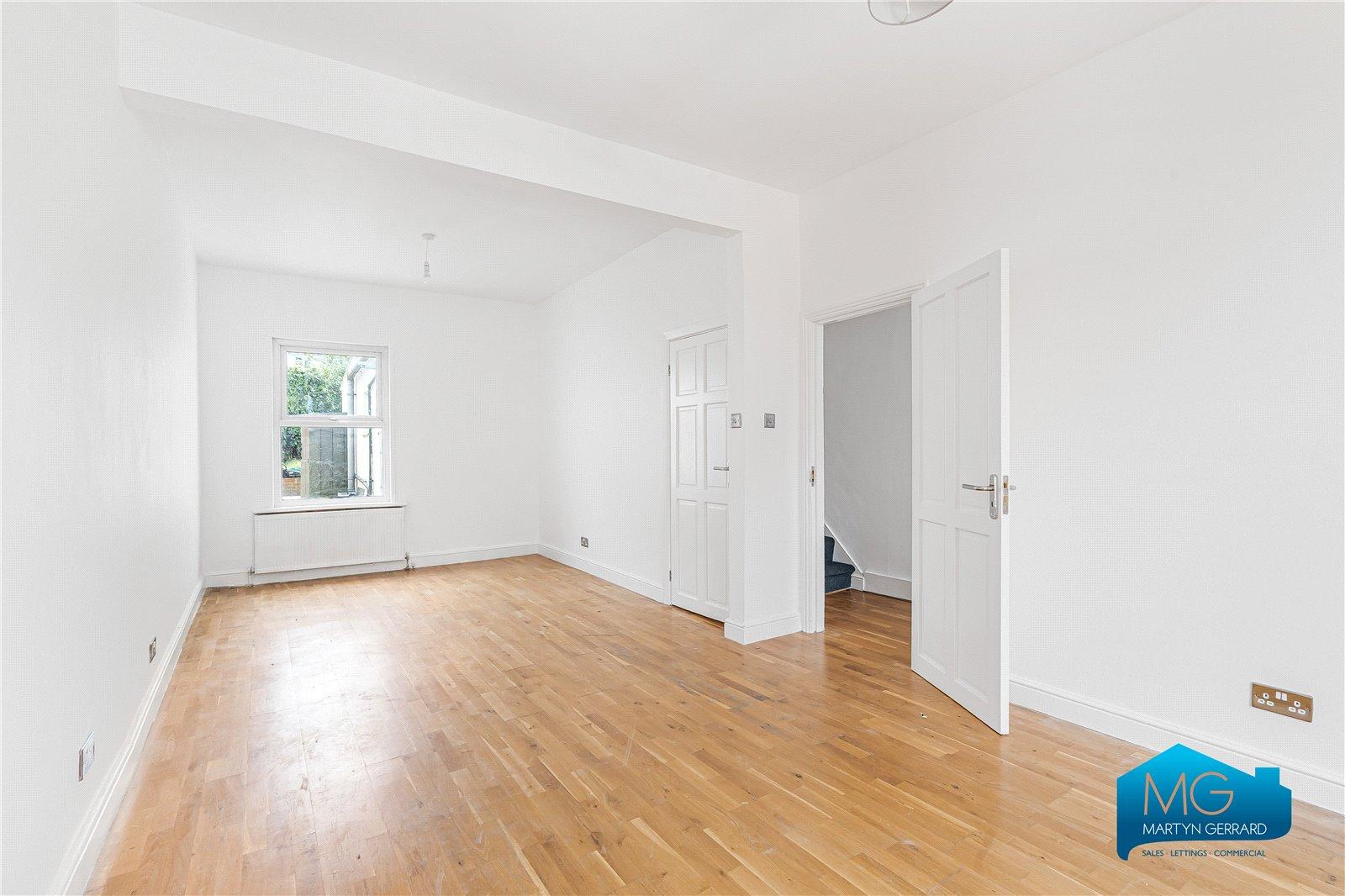 4 bedroom Terraced House to rent - Martyn Gerrard