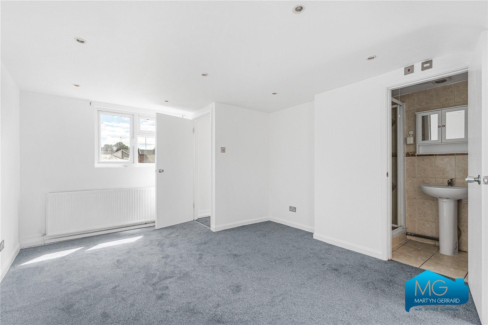 4 bedroom Terraced House to rent - Martyn Gerrard