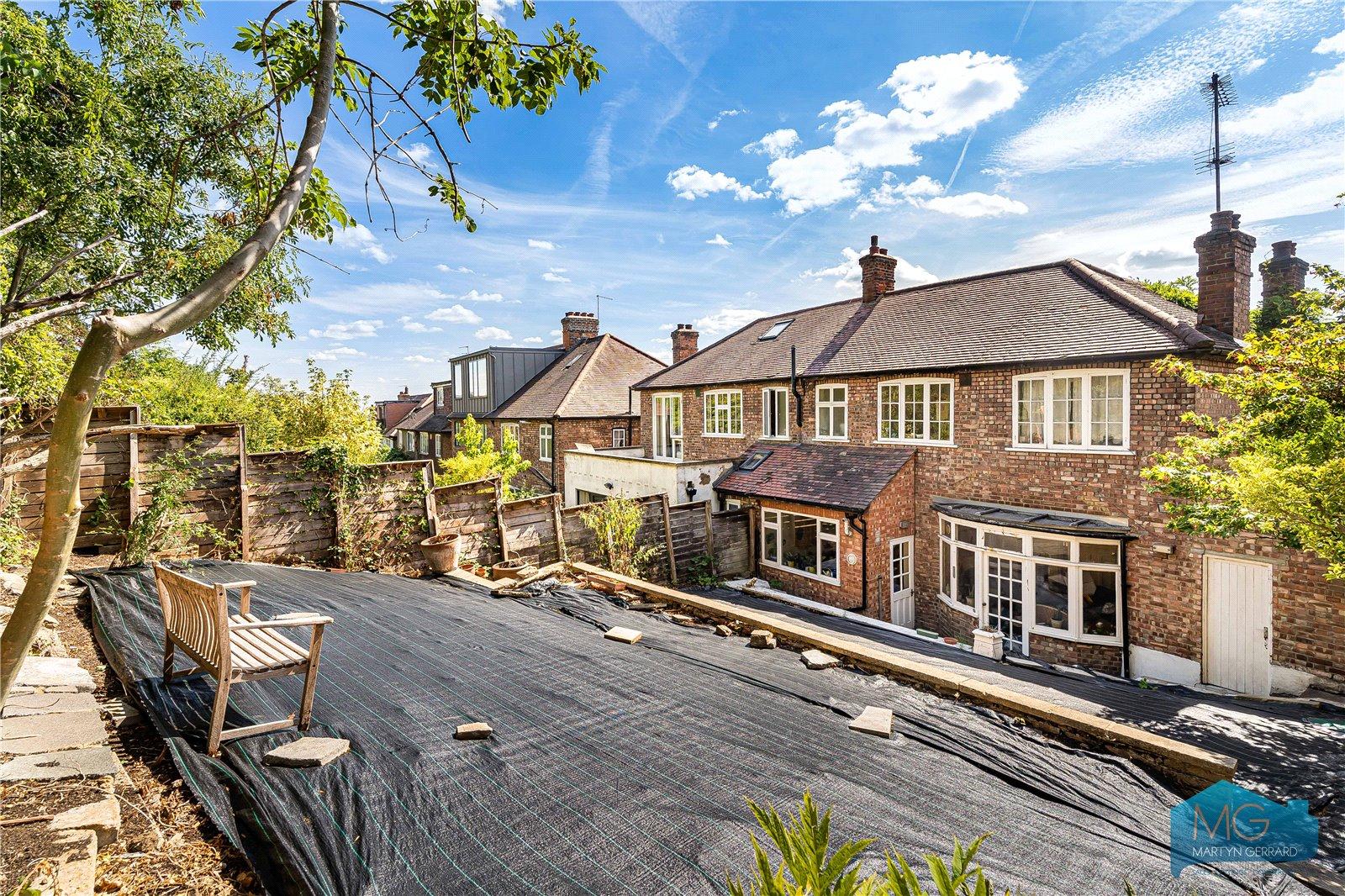 3 bedroom Semi-Detached House for sale - Martyn Gerrard
