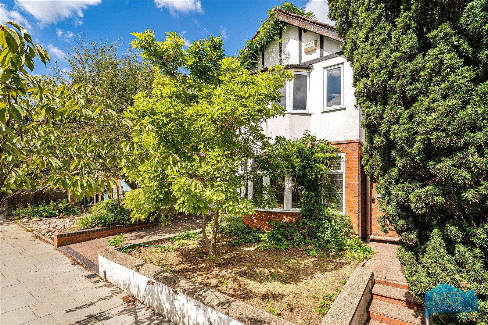 3 bedroom Semi-Detached House for sale - Martyn Gerrard