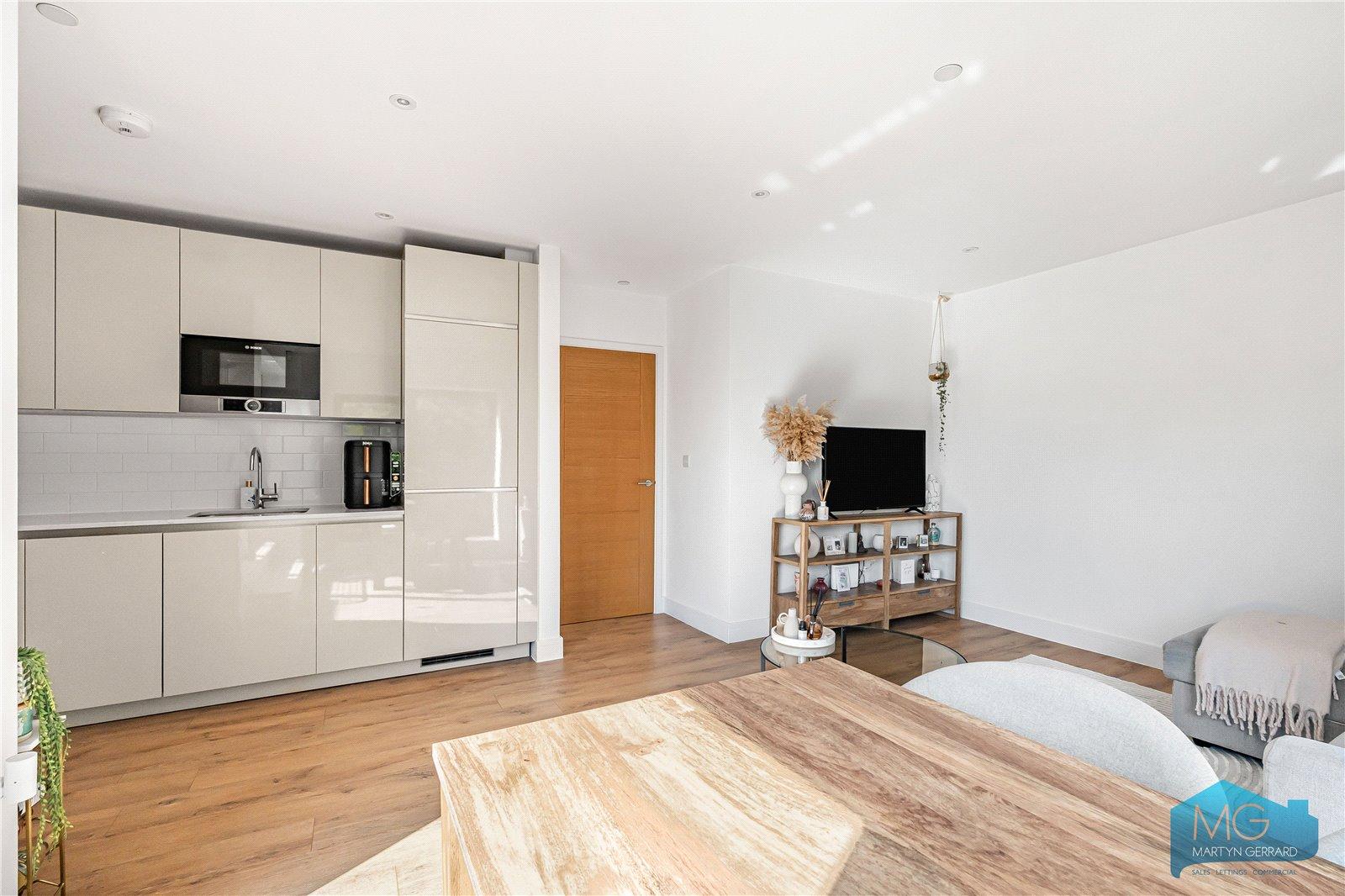 1 bedroom Apartment for sale - Martyn Gerrard