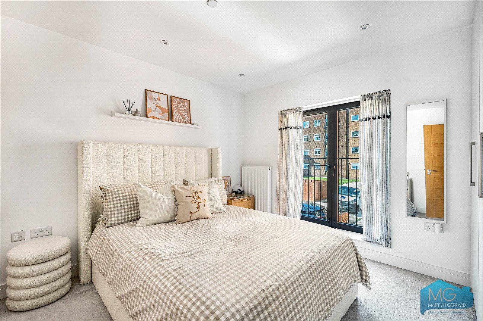 1 bedroom Apartment for sale - Martyn Gerrard