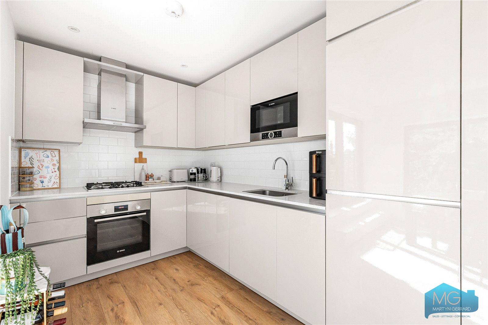 1 bedroom Apartment for sale - Martyn Gerrard