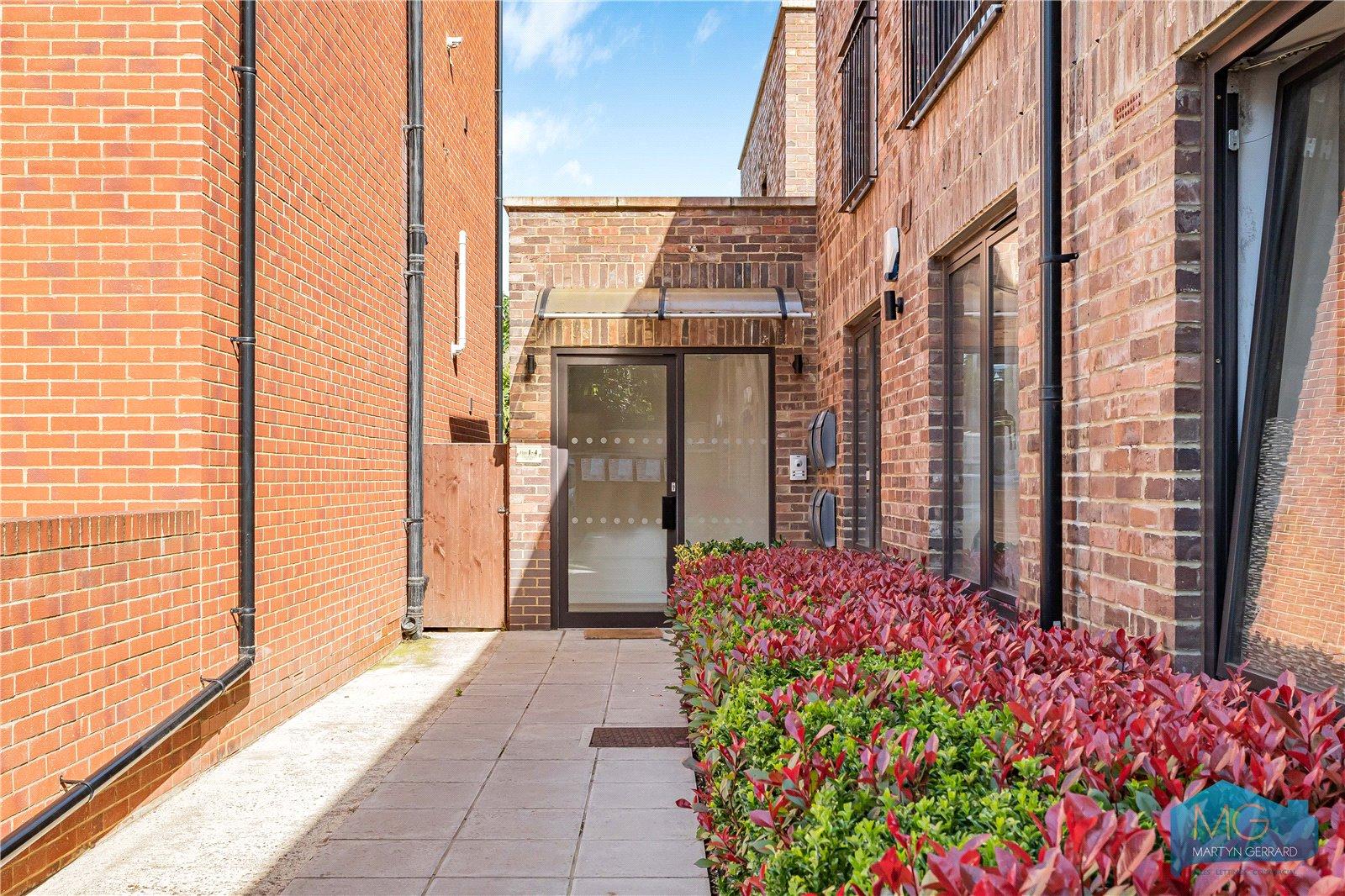 1 bedroom Apartment for sale - Martyn Gerrard