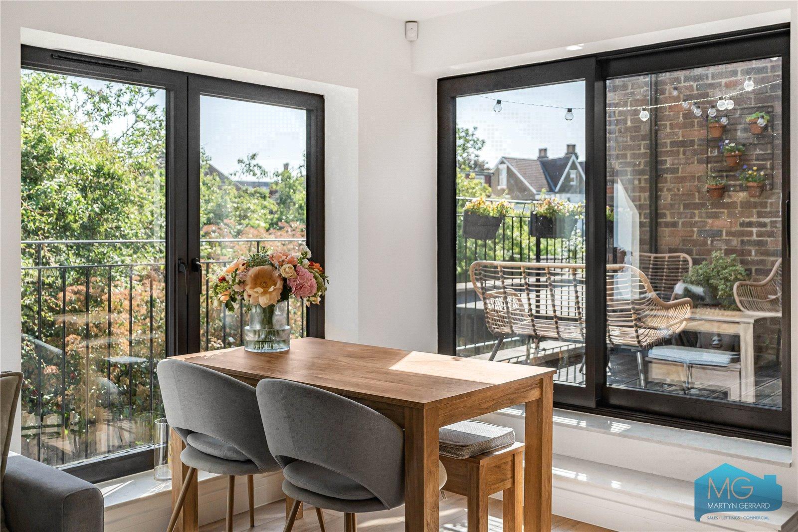 Keats Place, Bounds Green, London, N11+  - Martyn Gerrard
