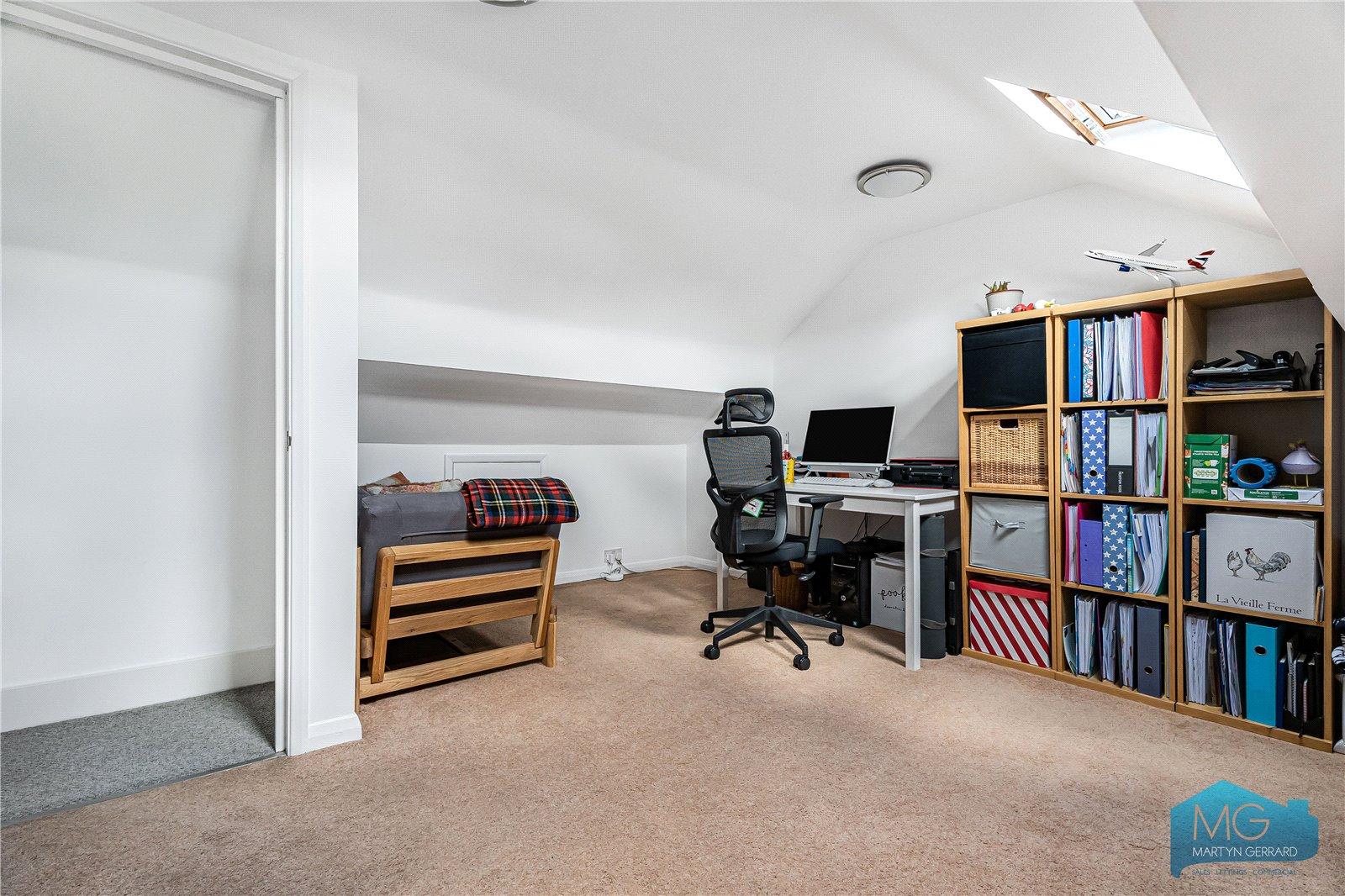 4 bedroom Terraced House for sale - Martyn Gerrard