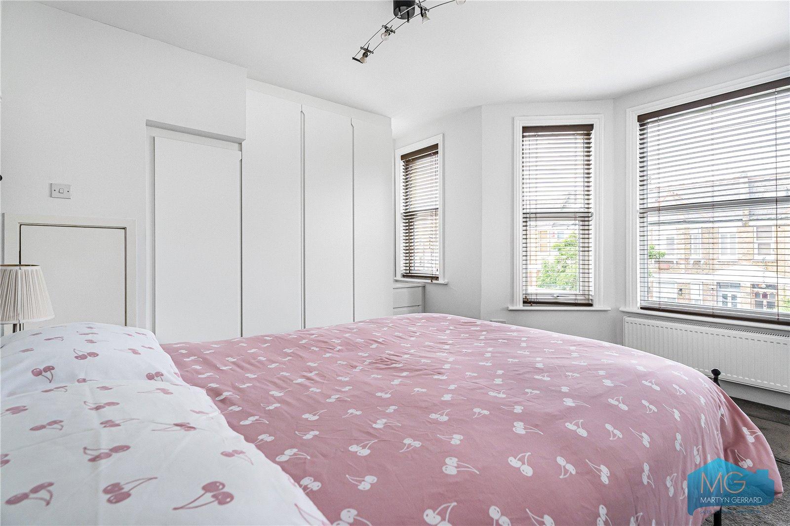 4 bedroom Terraced House for sale - Martyn Gerrard