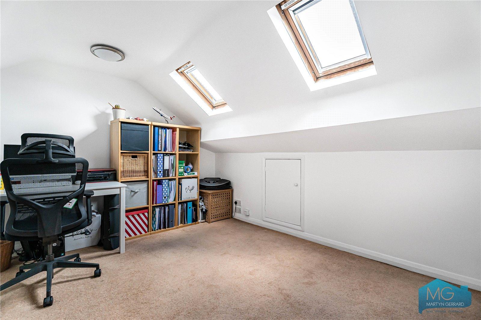 4 bedroom Terraced House for sale - Martyn Gerrard