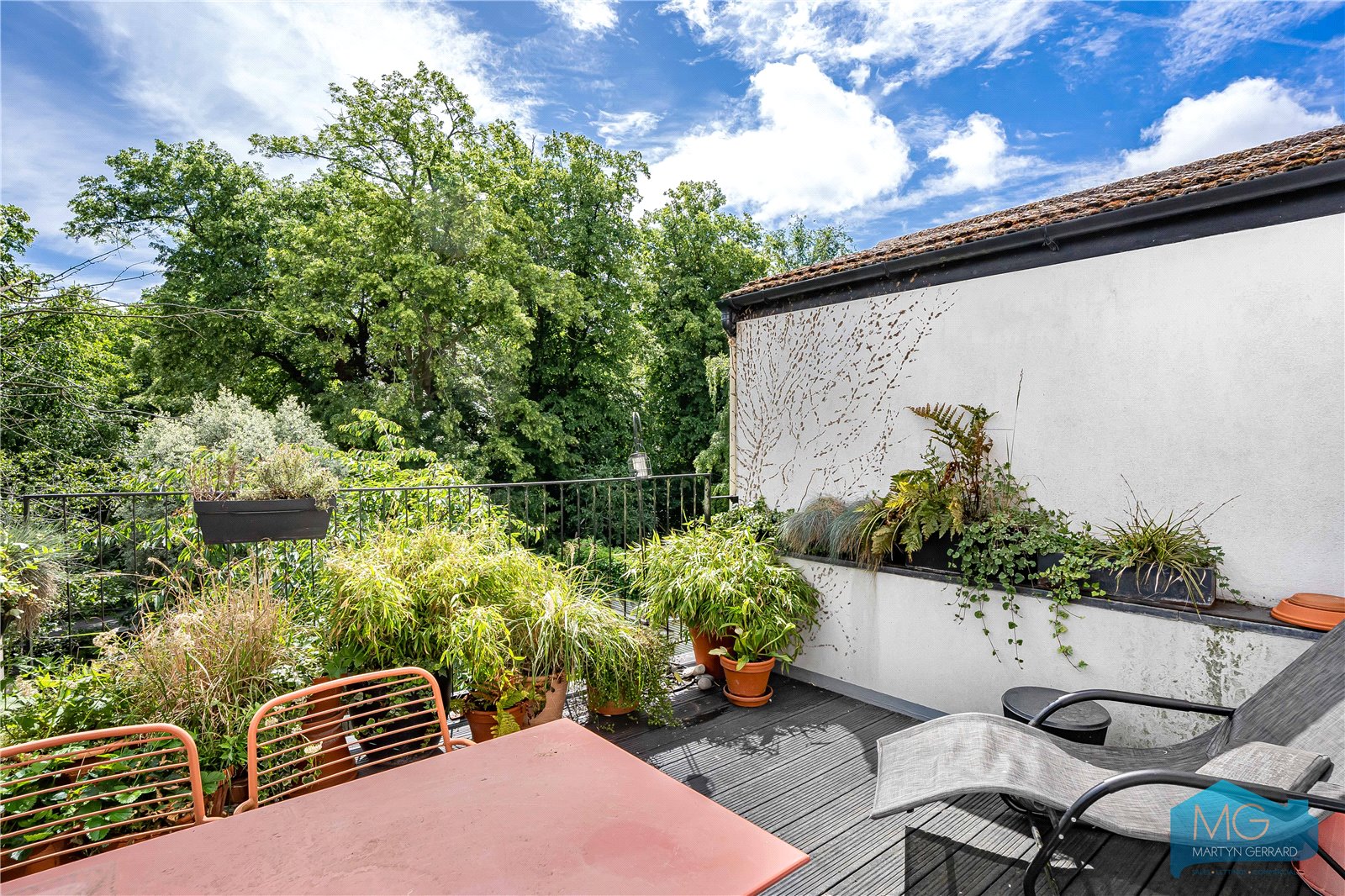 5 bedroom Apartment for sale - Martyn Gerrard