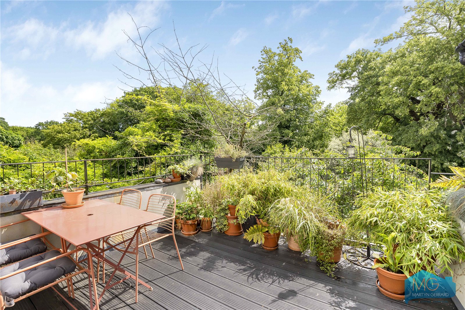 5 bedroom Apartment for sale - Martyn Gerrard