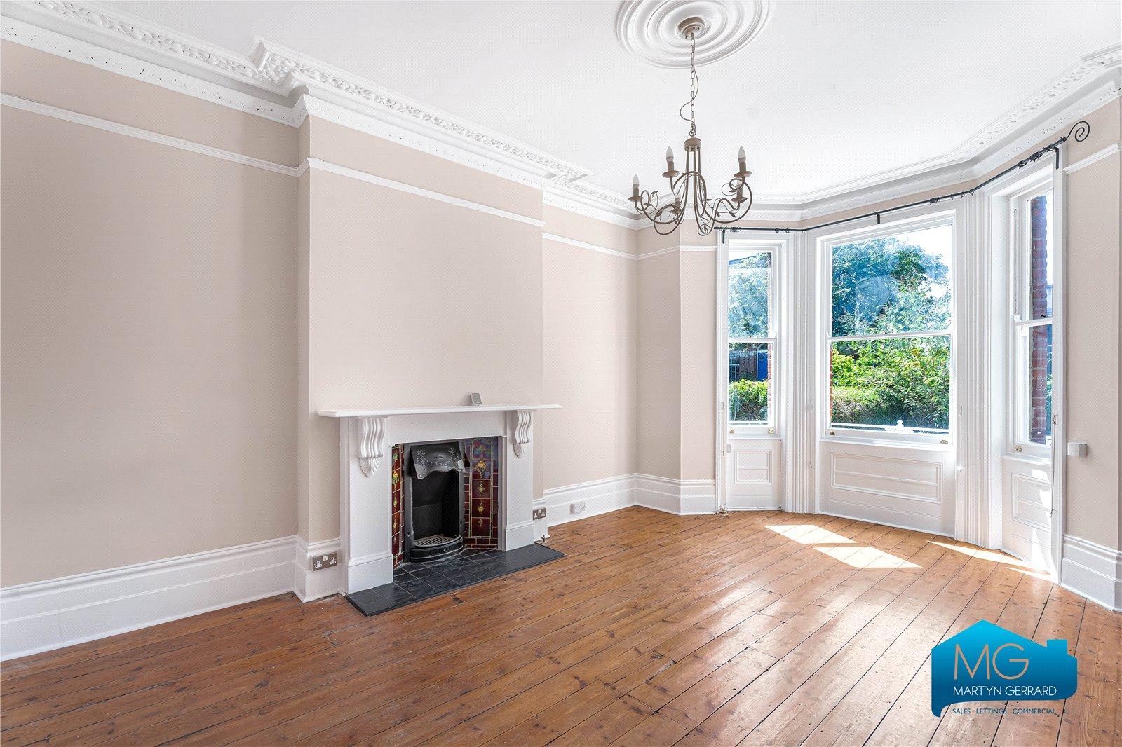 1 bedroom Ground Floor Flat to rent - Martyn Gerrard