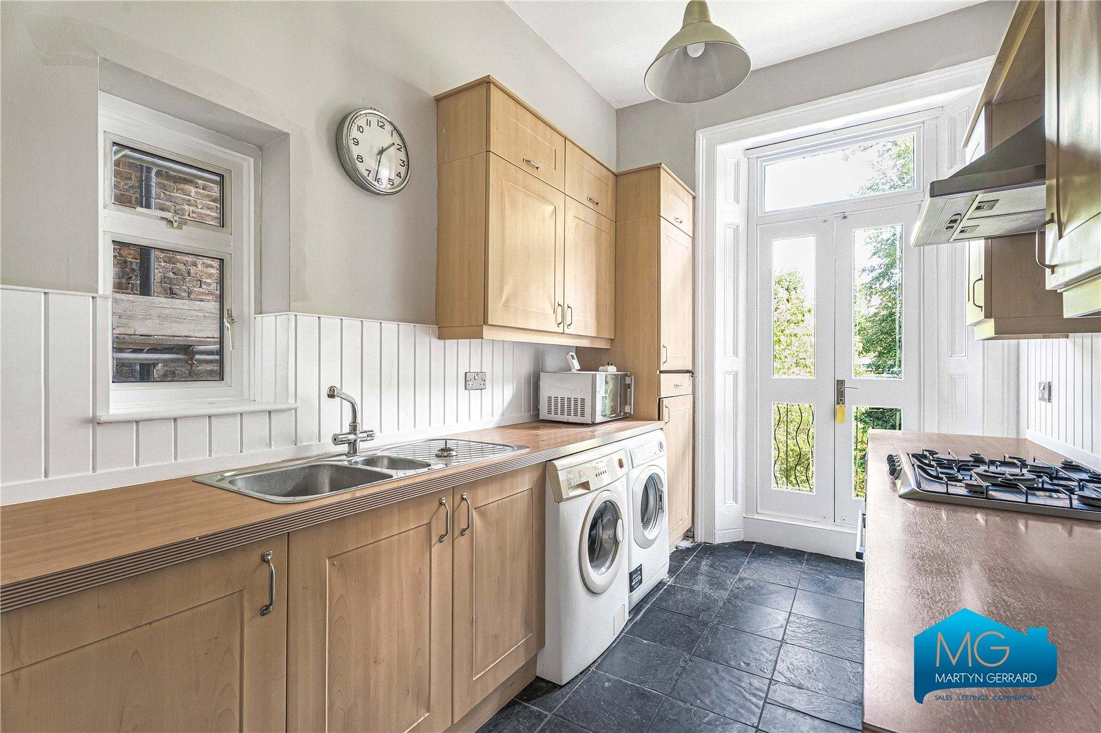 1 bedroom Ground Floor Flat to rent - Martyn Gerrard