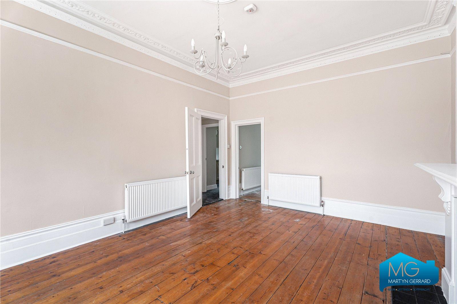 1 bedroom Ground Floor Flat to rent - Martyn Gerrard
