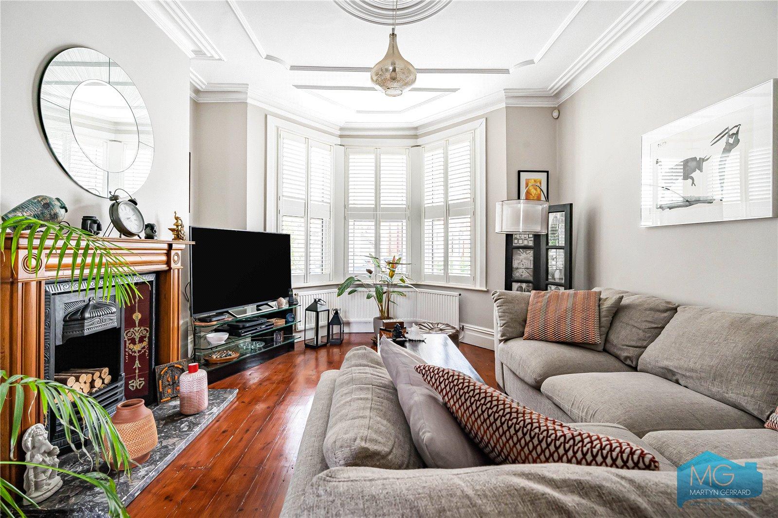 3 bedroom Terraced House for sale - Martyn Gerrard