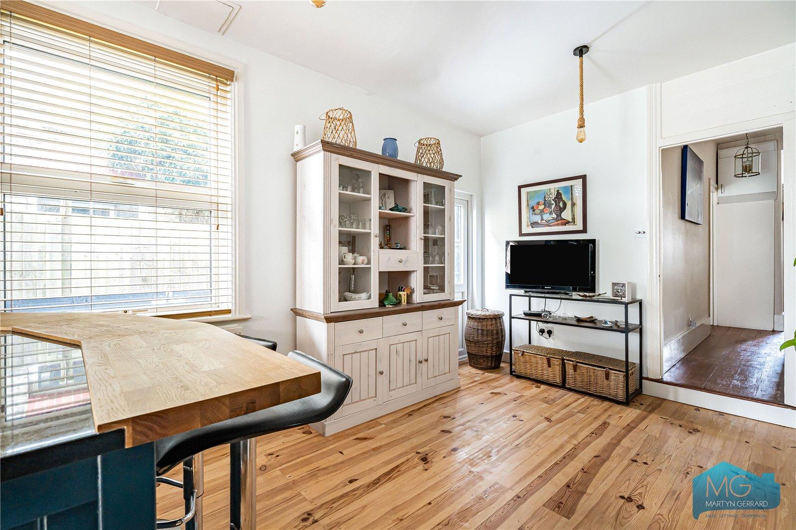 3 bedroom Terraced House for sale - Martyn Gerrard