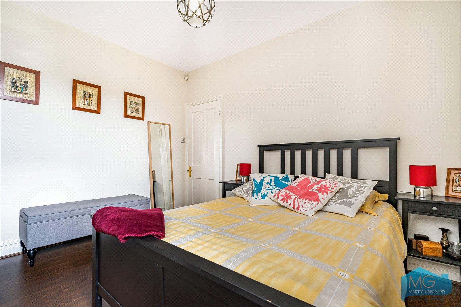 3 bedroom Terraced House for sale - Martyn Gerrard