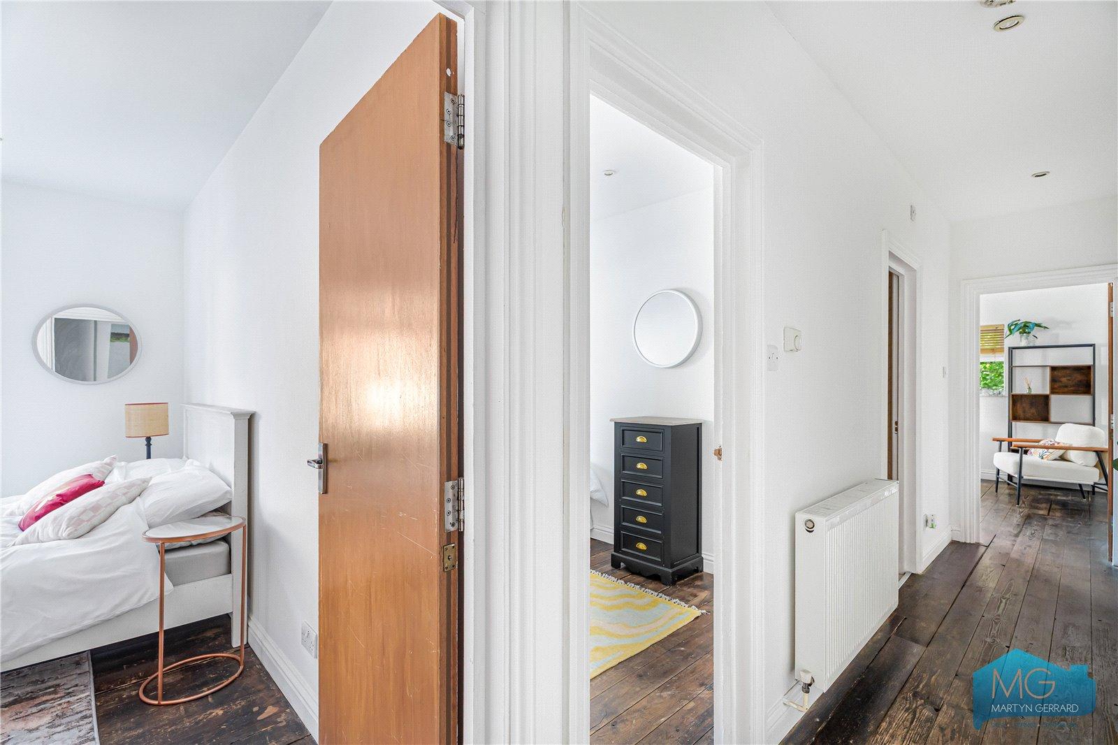 2 bedroom Apartment for sale - Martyn Gerrard