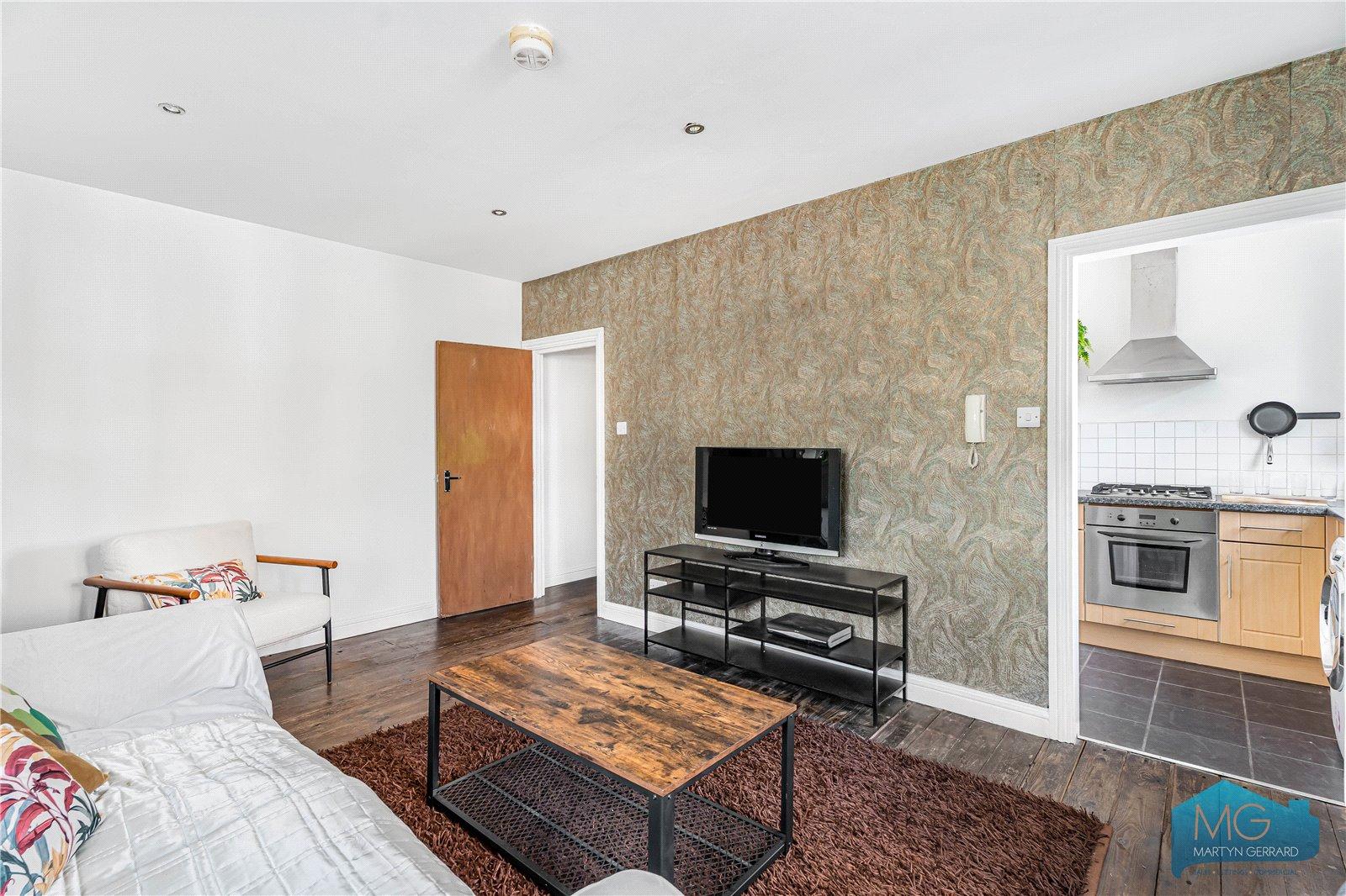 2 bedroom Apartment for sale - Martyn Gerrard