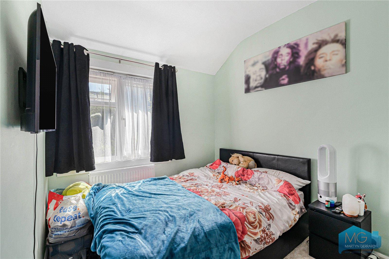 2 bedroom House for sale - Martyn Gerrard