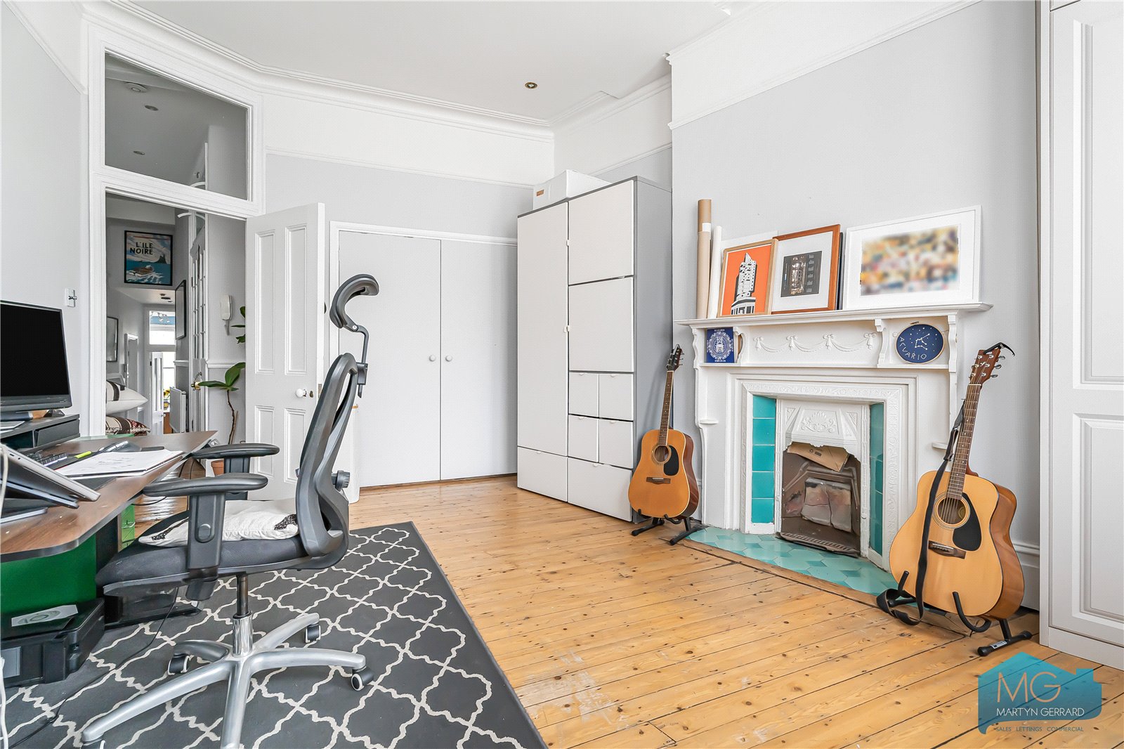 2 bedroom Apartment for sale - Martyn Gerrard
