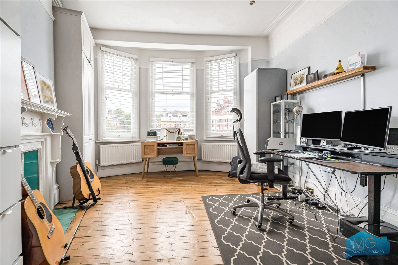 2 bedroom Apartment for sale - Martyn Gerrard